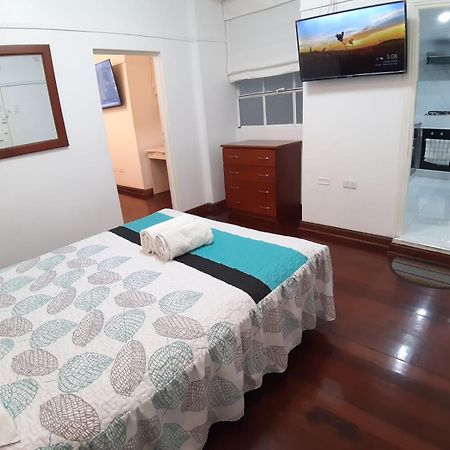 Apartamento Lindo - A 2 Cuadras De La Plaza De Armas Y Del Palacio De Gobierno Lima Kültér fotó